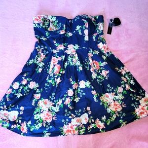 No Boundaries Strapless Woven Dress